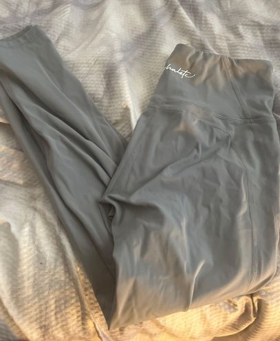 Alphalete Pulse Surge Legging in Silver Sky Size Small