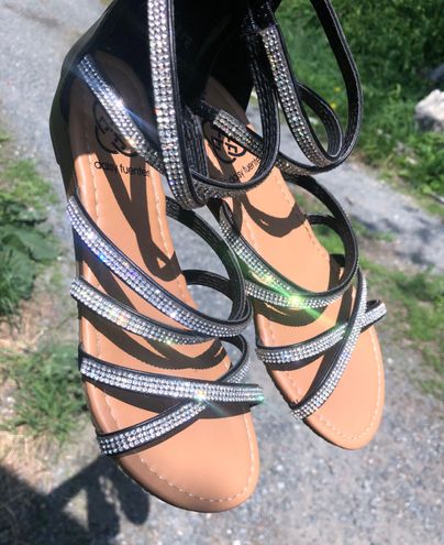 Daisy Fuentes Sandals Black Size 6 15 40 Off Retail From
