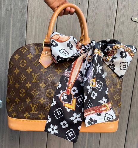 Louis Vuitton Brittany Bag Reviewed