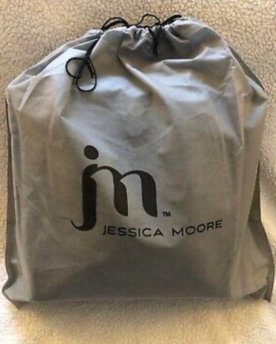 Jessica Moore, Bags