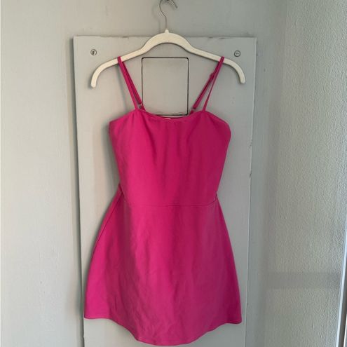 Alosoft Courtside Tennis minidress in pink - Alo Yoga
