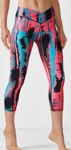 Fabletics Winn Printed Powerhold Capri Leggings Women's Size