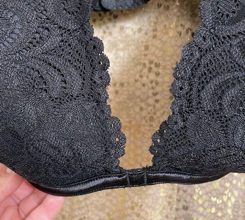 Cacique Lane Bryant black lace underwire bra, size 40DD Black