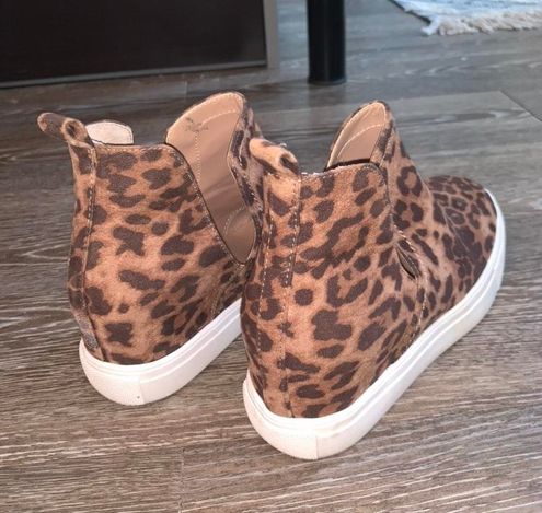 abound wedge sneaker