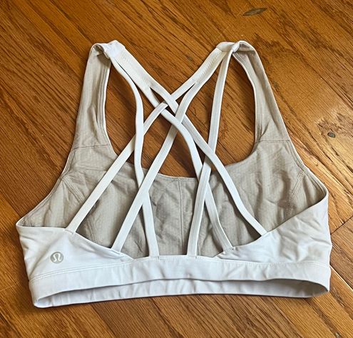 Lululemon Size 6 White Bra Size M - $24 (53% Off Retail) - From Natalie