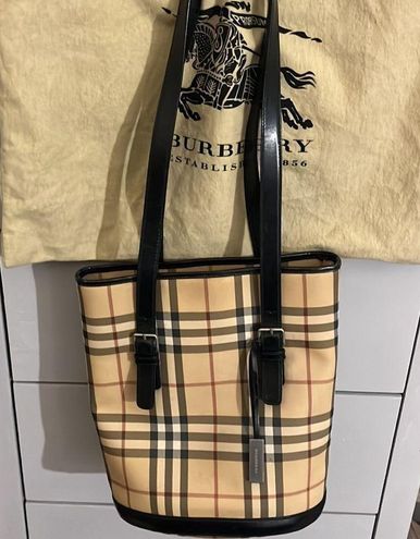 Bucket bags Burberry - Peggy small bucket bag - 8022593