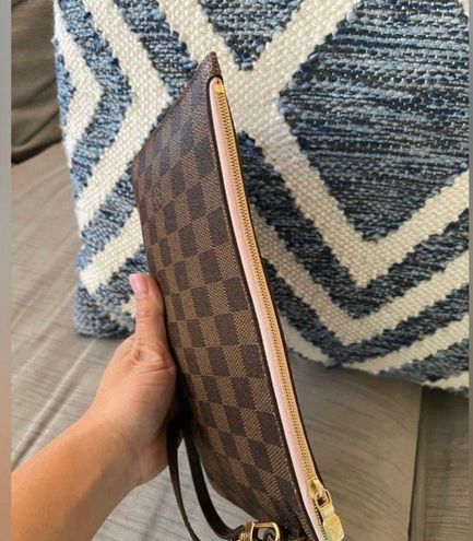 Louis Vuitton Authentic New Damier Ebene & Rose Ballerine Neverfull  Pochette Bag Brown - $800 (63% Off Retail) - From SAMANTHA