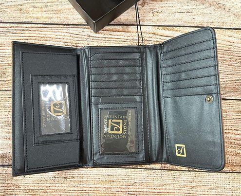 Stone Mountain NWT Genuine Leather Boxed Wallet (Great Gift!) - $28 New  With Tags - From Sara Lynn