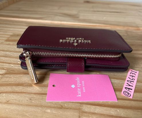 New With Tags Kate Spade New York Medium Bifold Zip Wallet. Original Price  $189.