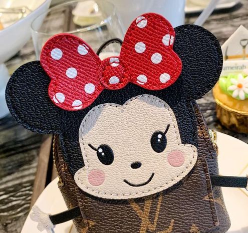 minnie mouse louis vuitton