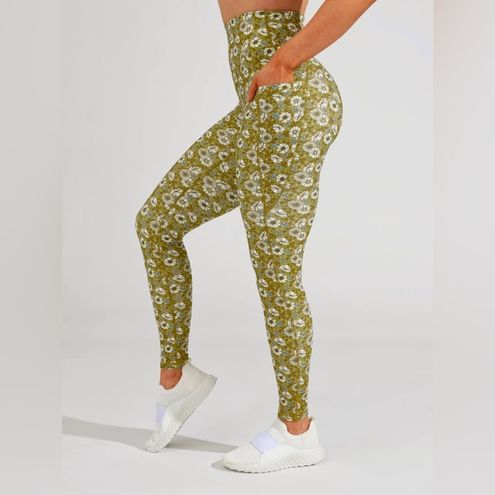 Buffbunny Rosa Pocket Legging In Green Petal Print Size XXL - $48