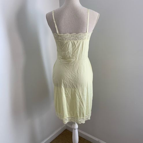 Vassarette Vintage Hollywood Slip Size undefined - $19 - From MelodY