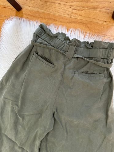 Banana Republic Super High Waist Wide Leg Pants Green Size 4P - $38 - From  jessie