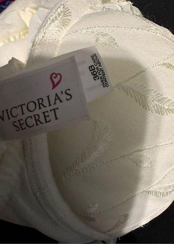 Victoria's Secret VINTAGE UNIQUE WHITE TAG CREAM COLORED EMBROIDERED FLORAL  PRINT VICTORIA'S SECRE Size undefined - $28 - From Tiffany