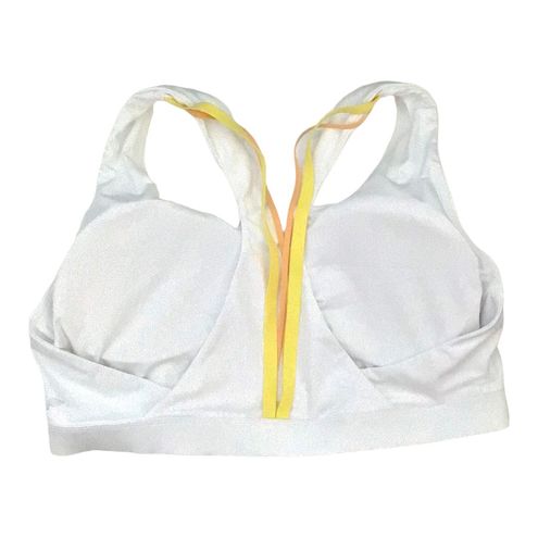 Fabletics Boost Medium Impact Sports Bra Size 3x White - $20 (66% Off  Retail) New With Tags - From BZ