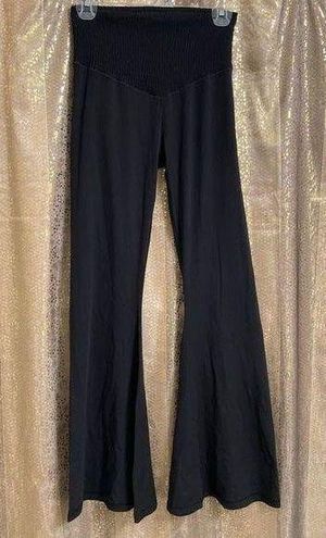 Aerie OFFLINE Real Me Black Smocked Super Flare Leggings, XL NWOT Size L -  $41 - From Jessica