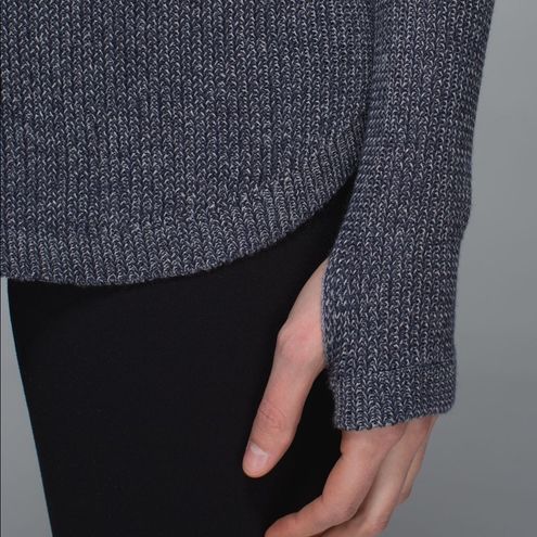 Lululemon Cabin Yogi Long Sleeve Sweater Top