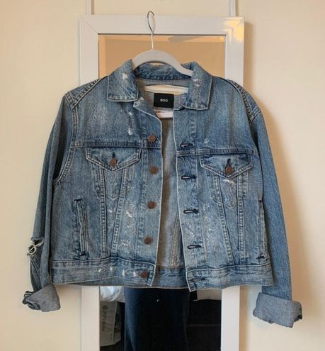 BDG Oversized Denim Trucker Jacket in Blue