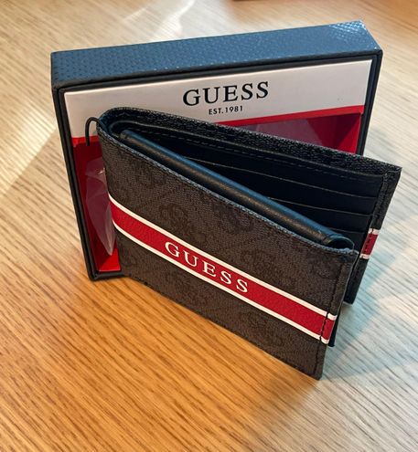 NWT AUTHENTIC guess mens wallet great gift