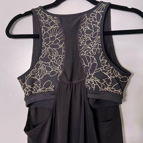 Athleta Freedom Supercharged Tank Top in Black Floral Print Built in Bra  Size S - $8 - From Shelby