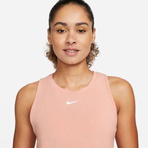 Nike Dri-FIT ADV Aura Women's Slim-Fit Tank