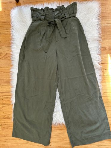 Banana Republic Super High Waist Wide Leg Pants Green Size 4P - $38 - From  jessie