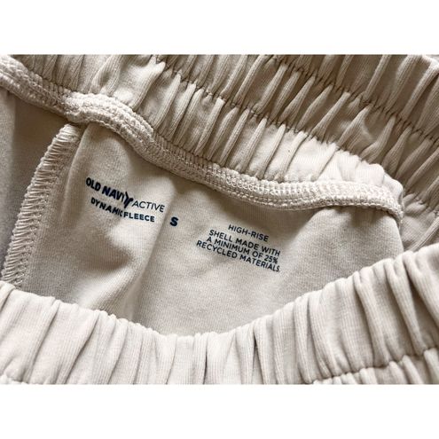 Old Navy Dynamic Fleece Barrel Sweatpants Tan - $32 (28% Off Retail) - From  Kristen