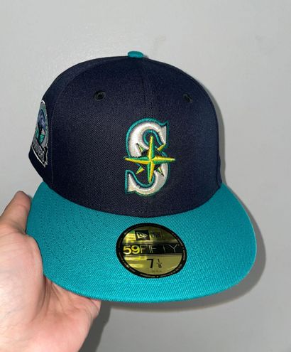 RARE Brand new!! Seattle Mariners Exclusive HAT CLUB Authentic