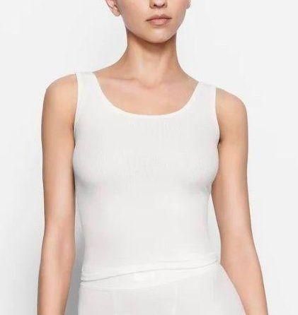 SKIMS Tank Top XS NWT White - $34 New With Tags - From paige