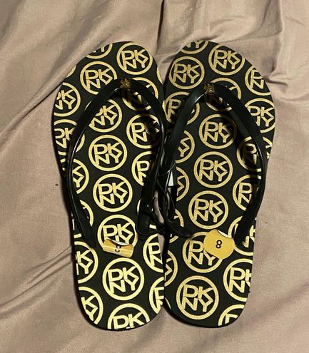 DKNY Signature Flip Flops Size 8 Black - $15 New With Tags - From Tiffany