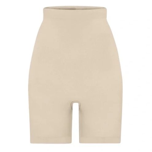 SKIMS New Everyday Seamless Sculpt High Waist Above the Knee Short Sand  Small - $35 - From Tiffany