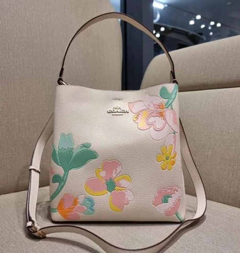 Authentic Coach Pebbled Leather Floral Print Bucket Bag