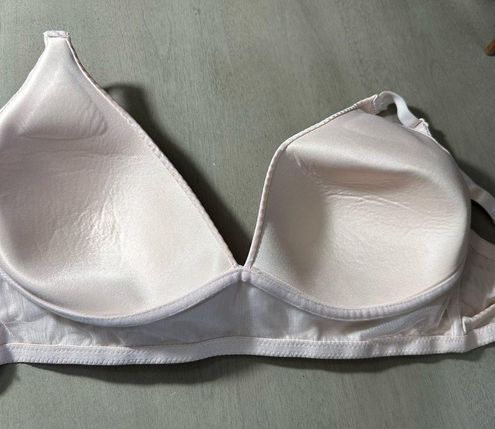 Adrienne Vittadini LIGHT PINK FULL COVERAGE NO WIRE SIZE 38DD BRA - $25 -  From Chrissy