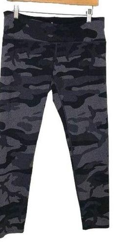 Tuff Athletics Camo Black and Grey Leggings Large - $10 - From  ThriftnThreads