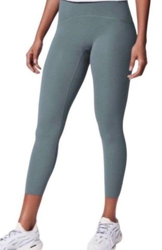 Spanx Booty Boost Active 7/8 Leggings Size XS - $45 - From Tonsofthreads