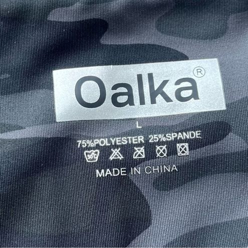 Oalka • NWT Grey Camo Athletic Shorts Size L - $20 New With Tags - From  shelby