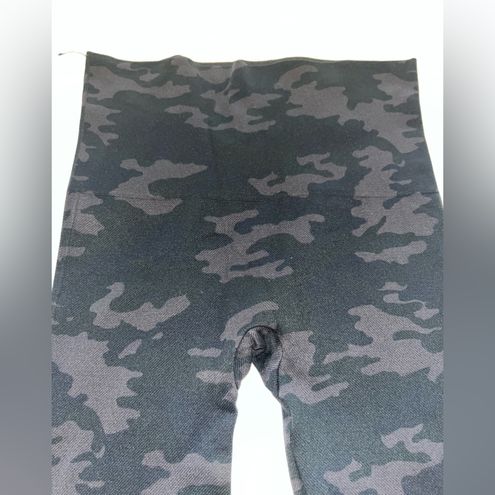 Spanx EcoCare Seamless Camo Leggings size S - $20 - From Sara Ivey