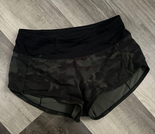 Lululemon Speed Up Short Incognito Camo Multi Gator Green Low Rise 2.5  Size 4 