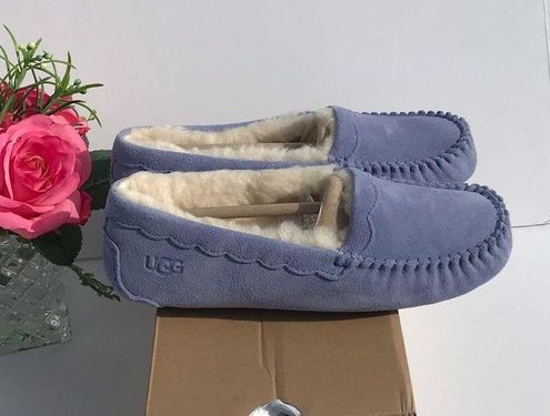 UGG Scalloped Moc Size 7 - $95 New With Tags - From Awuraposh