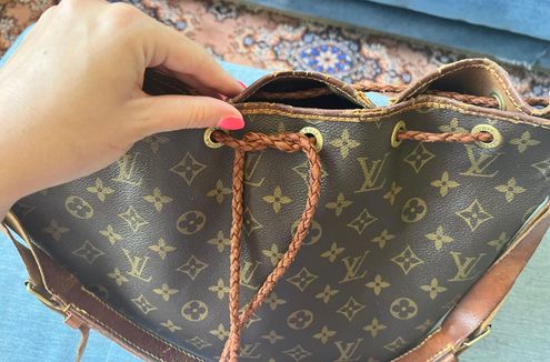 Louis Vuitton LV Purse Brown - $300 (70% Off Retail) - From Hannah