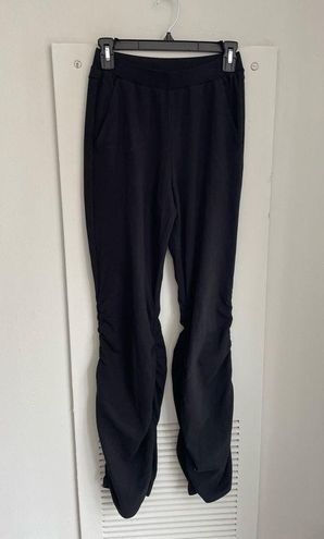 Alo Yoga ALO Black Ruched Soft Sculpt Pants XS - $50 - From Chloe