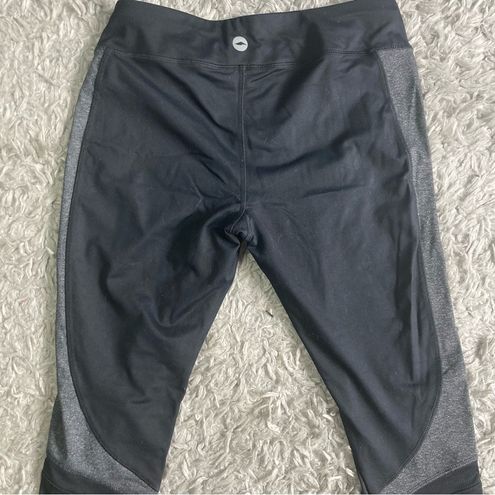 Avia Cropped Yoga Pants Size M - $13 - From Rachel