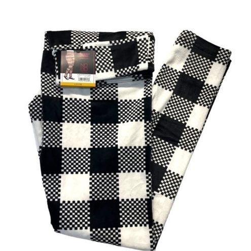 No Boundaries Velour Leggings Plush Black White Checked Plaid Size Large -  $16 New With Tags - From Jennifer