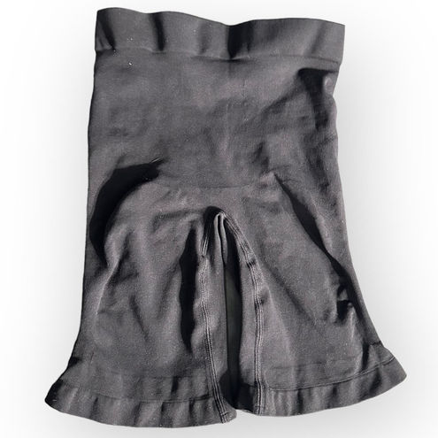 SKIMS Seamless Sculpt Mid Thigh Shorts Women's Large/XL Black NWOT - $37 -  From May