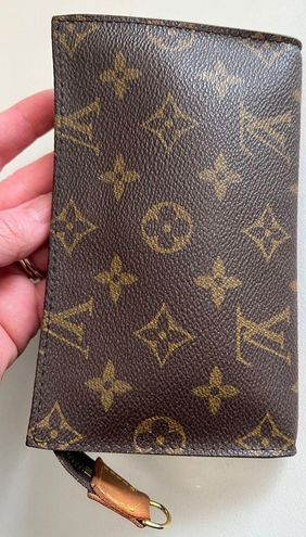 Louis Vuitton Bucket Pouch PM – yourvintagelvoe