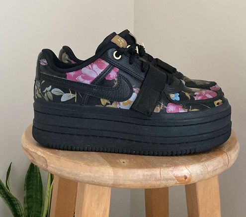 Nike Vandal 2K LX Platform Sneakers Black Womens 8 Multi - $125 Alesha