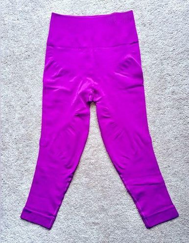Lululemon NEW - Zone In Tight Seamless Pants cropped (size 6) - $36 New  With Tags - From Helen