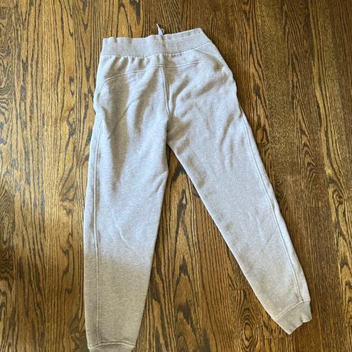 Lululemon Women's Scuba Joggers Size 4 - $22 - From gabby