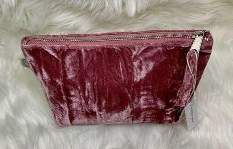 Clutch Bag: Petal Pink Crushed Velvet