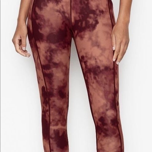 Victoria's Secret Flow On Point Essential High Rise Pocket Legging